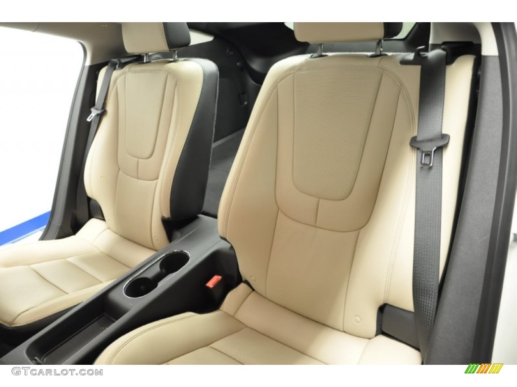 Light Neutral/Dark Accents Interior 2012 Chevrolet Volt Hatchback Photo #66909067