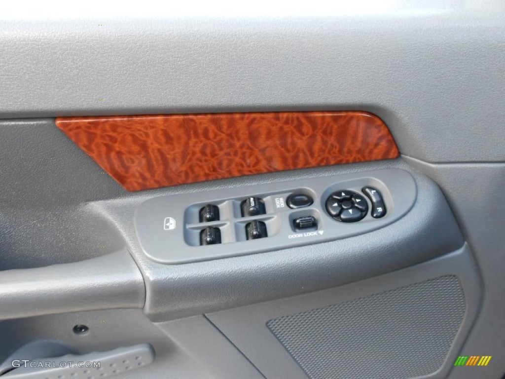 2006 Dodge Ram 2500 SLT Quad Cab Controls Photo #66911560