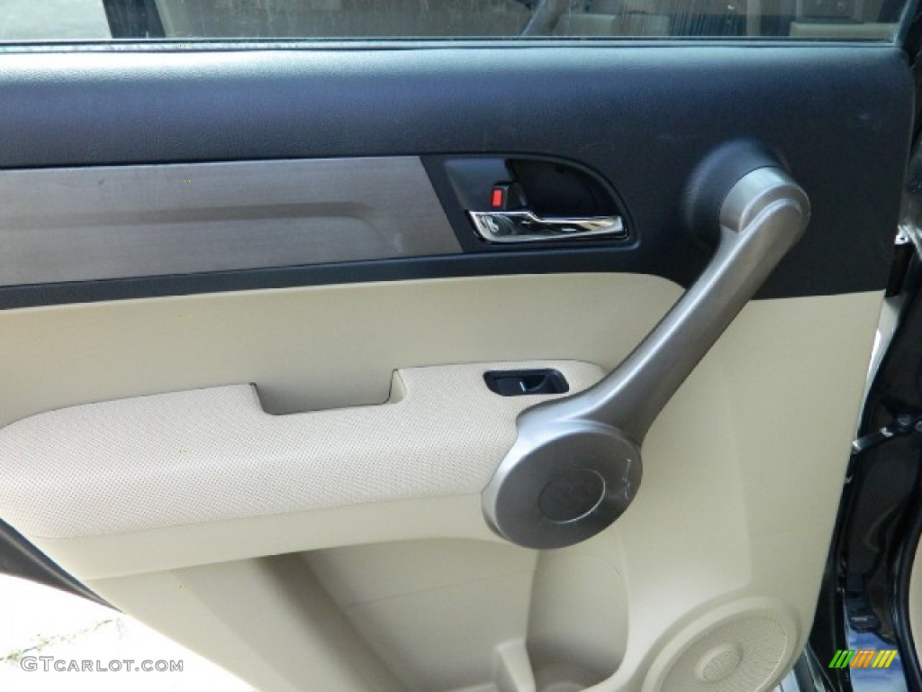 2009 CR-V LX - Crystal Black Pearl / Ivory photo #10