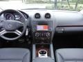 Black - GL 450 4Matic Photo No. 21