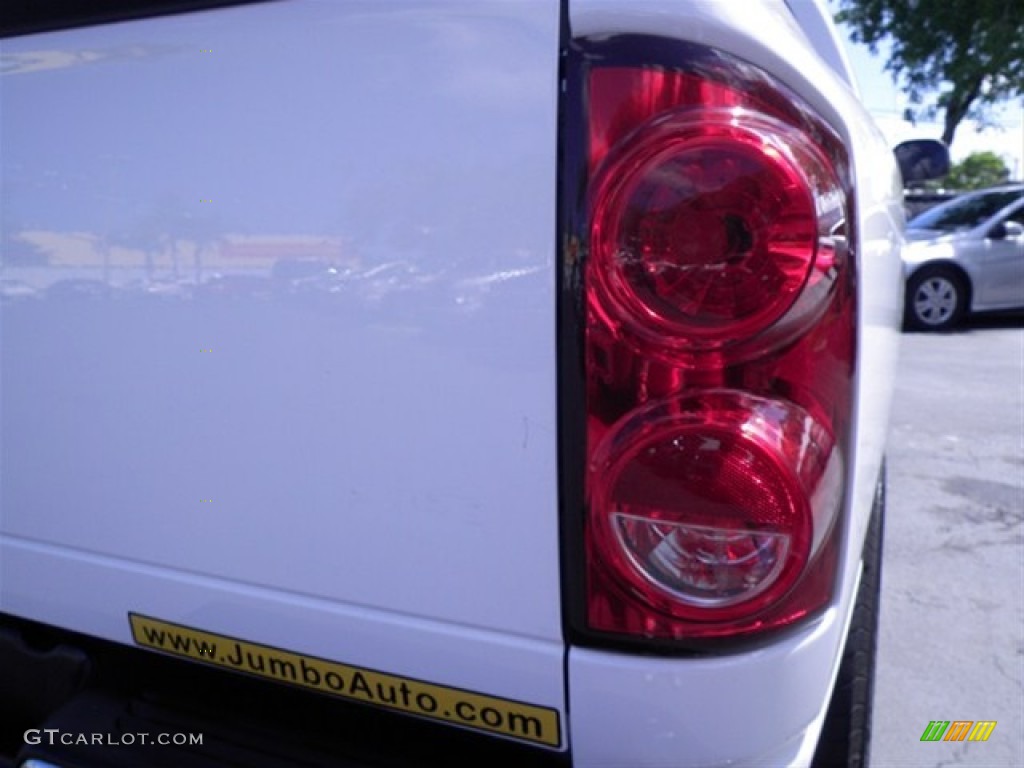 2007 Ram 1500 SLT Quad Cab - Bright White / Medium Slate Gray photo #17