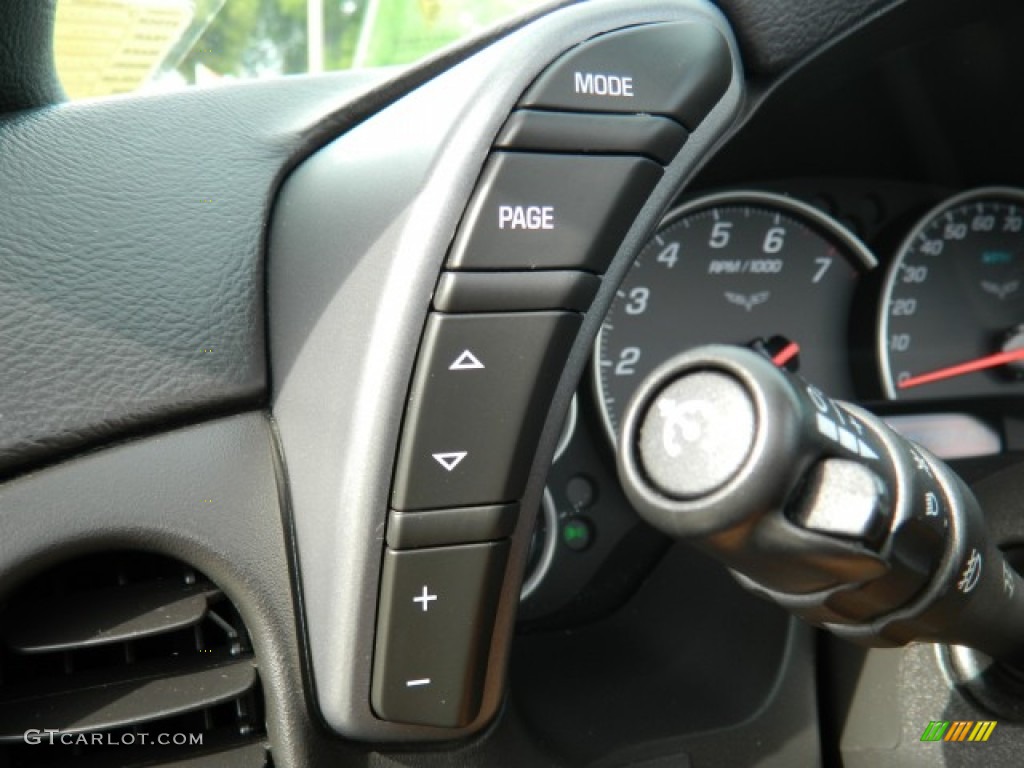 2006 Chevrolet Corvette Convertible Controls Photo #66915463