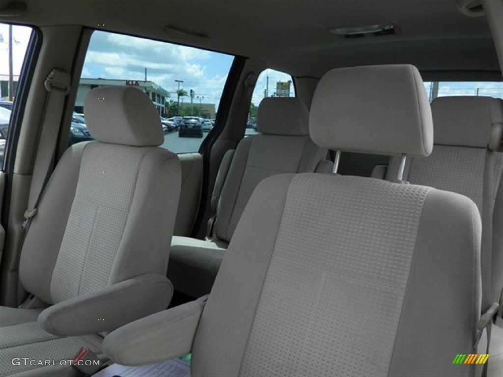 2004 MPV LX - Rally White / Beige photo #31