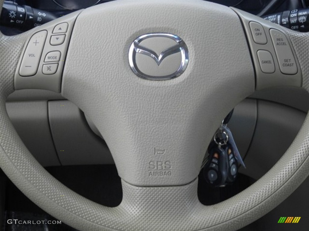 2004 MPV LX - Rally White / Beige photo #37