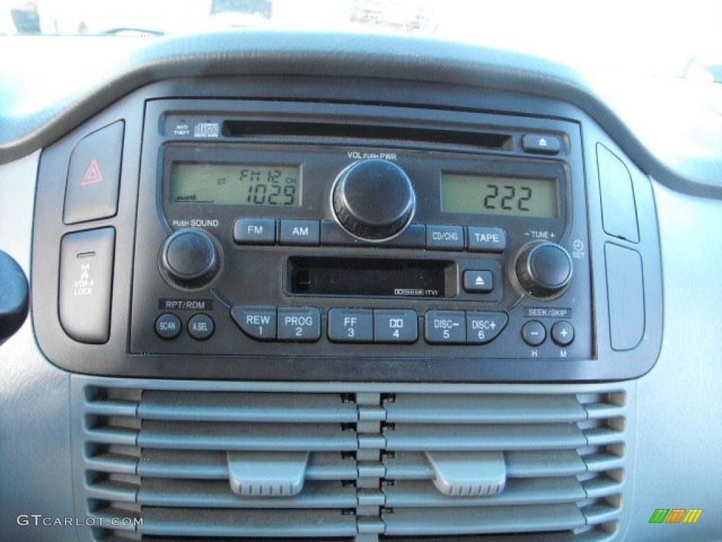 2004 Honda Pilot EX-L 4WD Audio System Photo #66915961