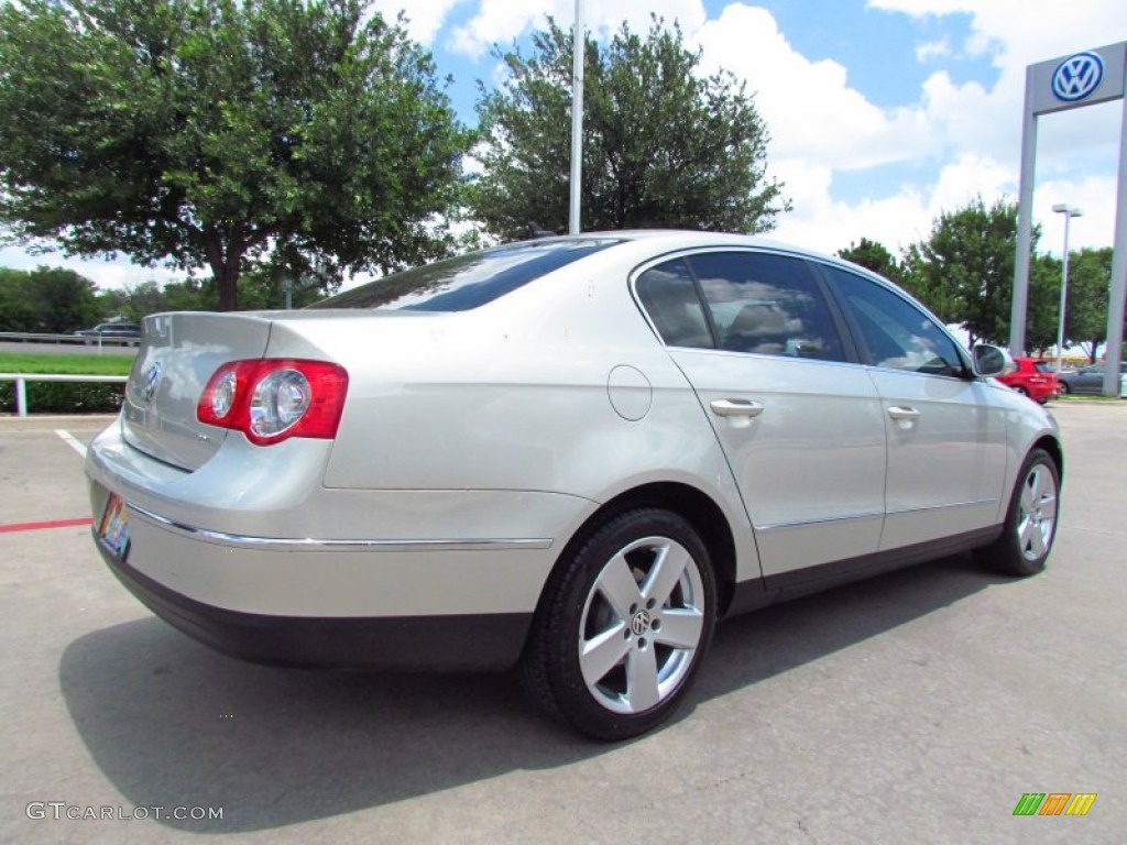 2009 Passat Komfort Sedan - White Gold Metallic / Cornsilk Beige photo #5