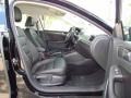 Black - Jetta SE Sedan Photo No. 10