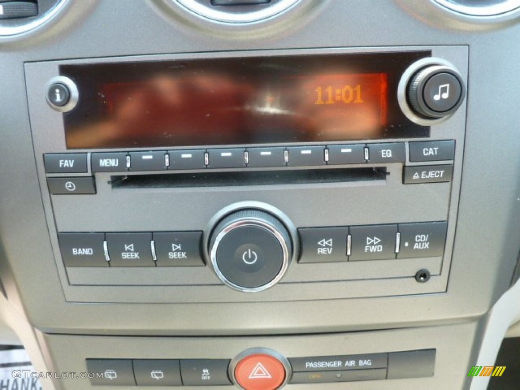 2009 Saturn VUE XE Audio System Photos