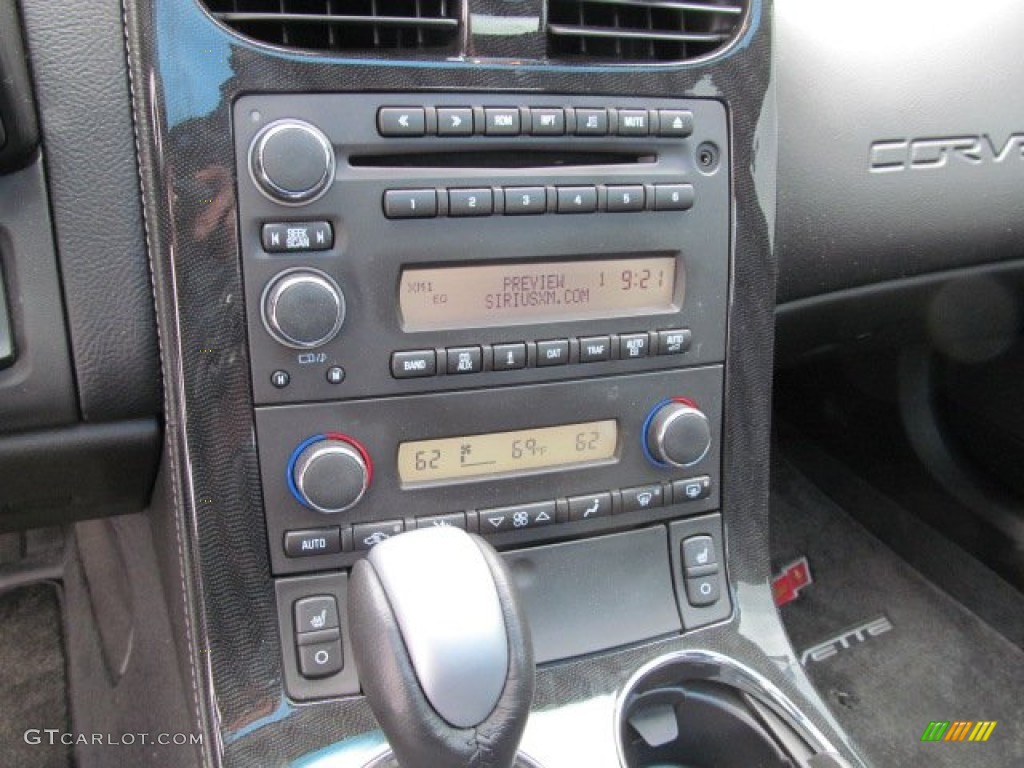 2010 Chevrolet Corvette Coupe Controls Photo #66922537
