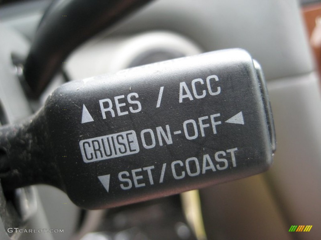 2000 Lexus ES 300 Sedan Controls Photo #66926683