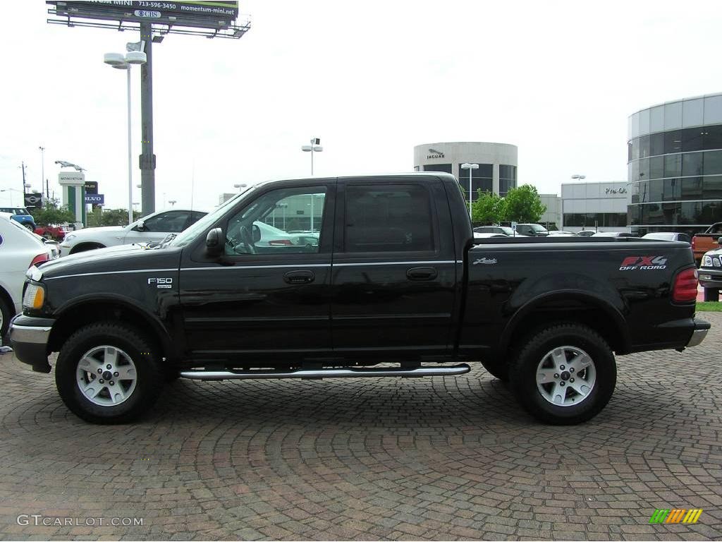 2002 F150 XLT SuperCrew 4x4 - Black / Medium Graphite photo #10