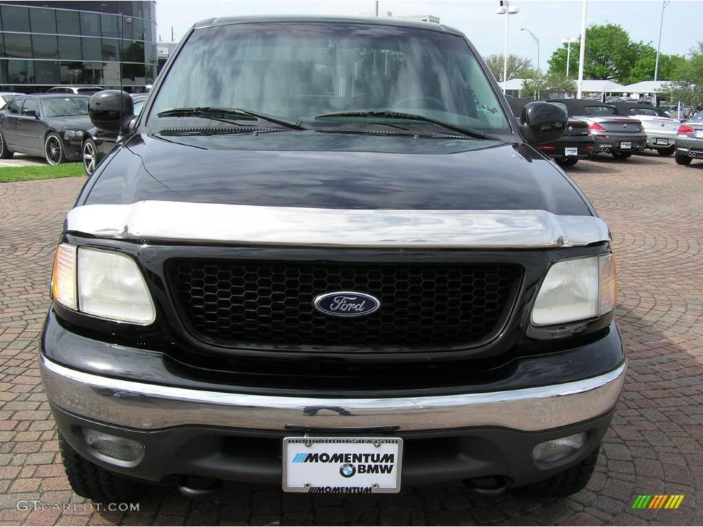 2002 F150 XLT SuperCrew 4x4 - Black / Medium Graphite photo #16