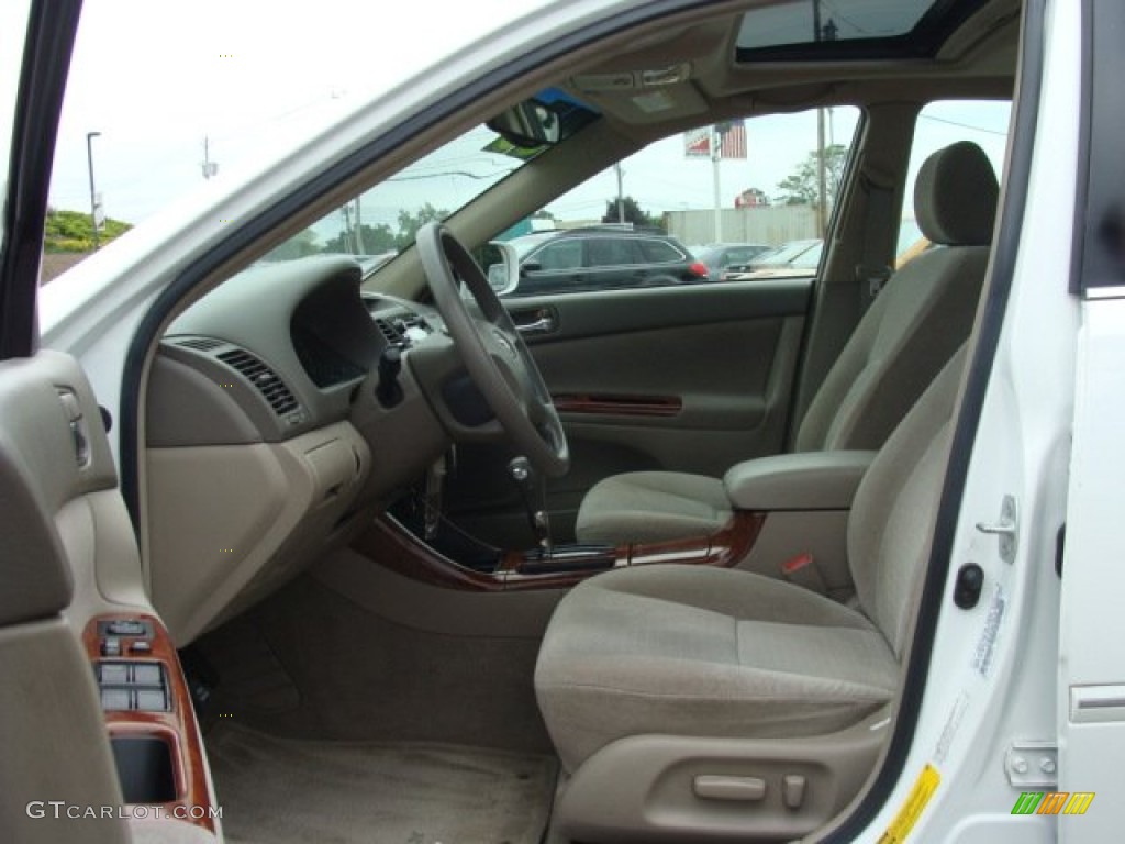 2003 Camry XLE - Super White / Taupe photo #7