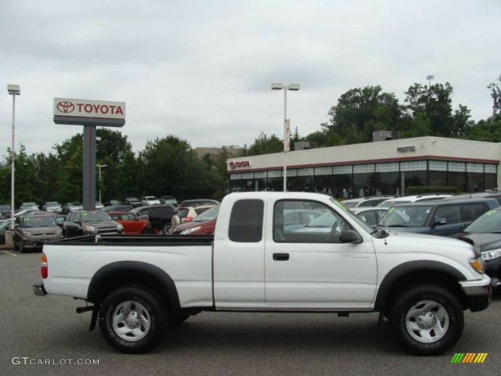 2003 Tacoma Xtracab 4x4 - Super White / Oak photo #1