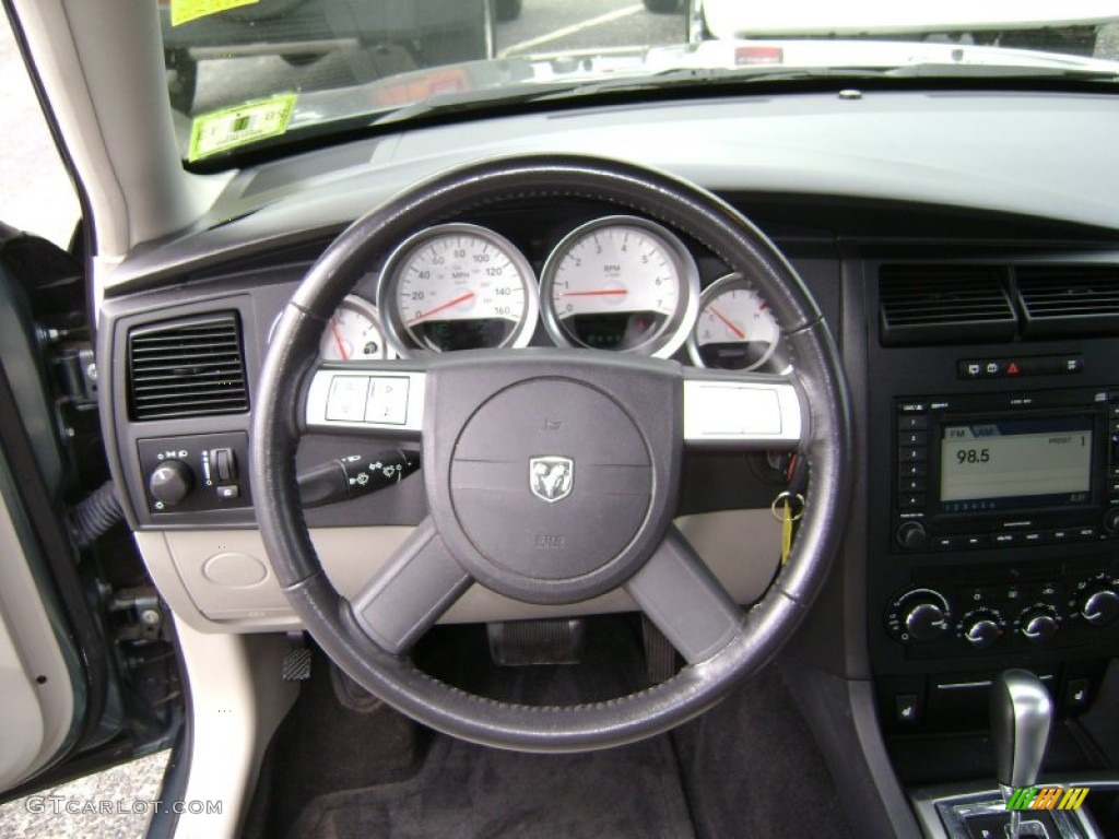 2005 Dodge Magnum R/T AWD Dark Slate Gray/Light Graystone Steering Wheel Photo #66932680