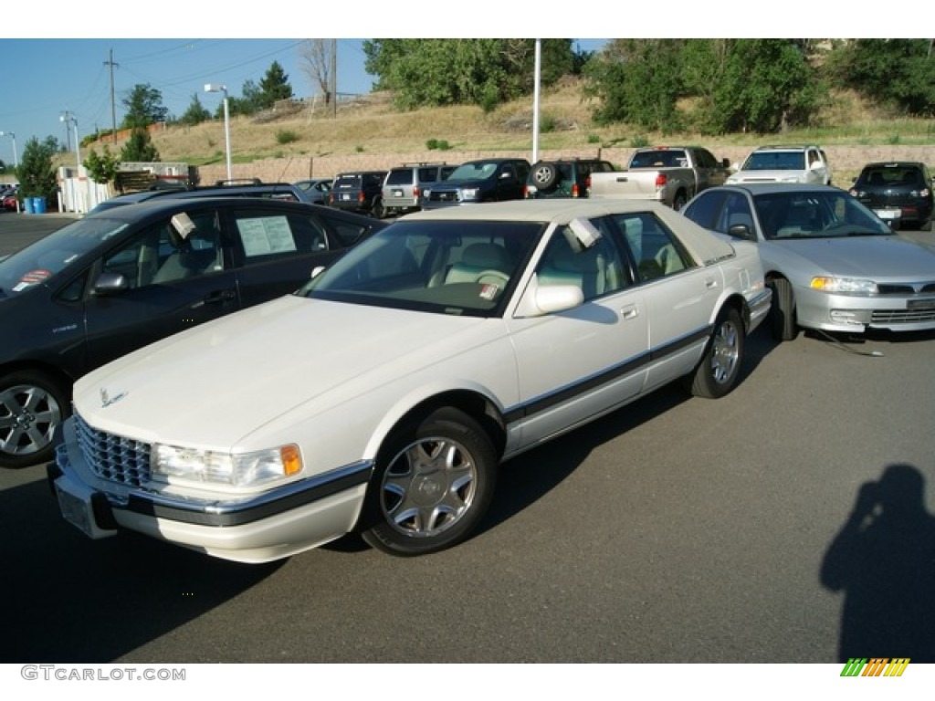 1995 Seville SLS - White / Shale photo #4