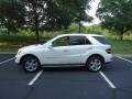 Arctic White - ML 350 4Matic Photo No. 4