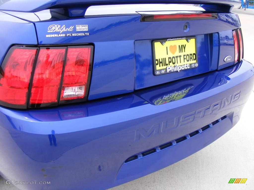 2004 Mustang V6 Coupe - Sonic Blue Metallic / Dark Charcoal photo #11