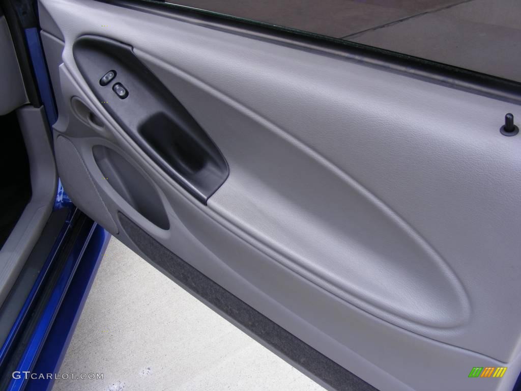 2004 Mustang V6 Coupe - Sonic Blue Metallic / Dark Charcoal photo #22