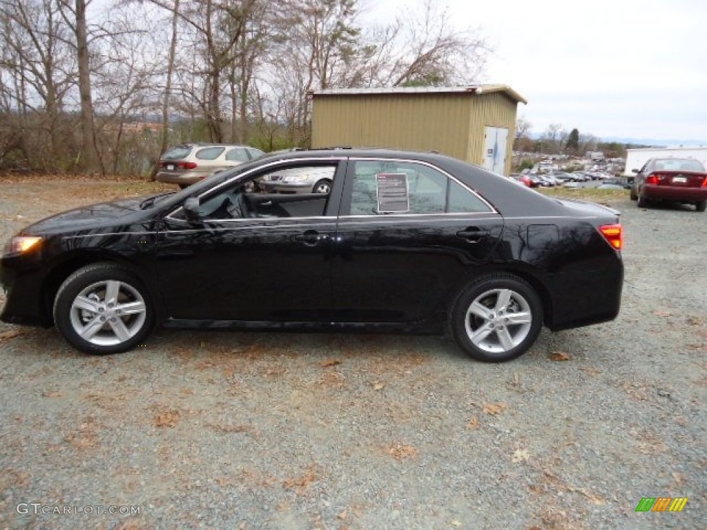 2012 Camry SE - Attitude Black Metallic / Black/Ash photo #4