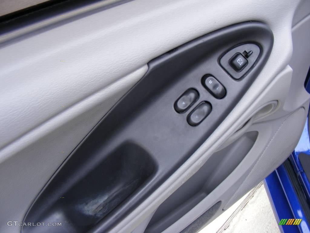 2004 Mustang V6 Coupe - Sonic Blue Metallic / Dark Charcoal photo #30