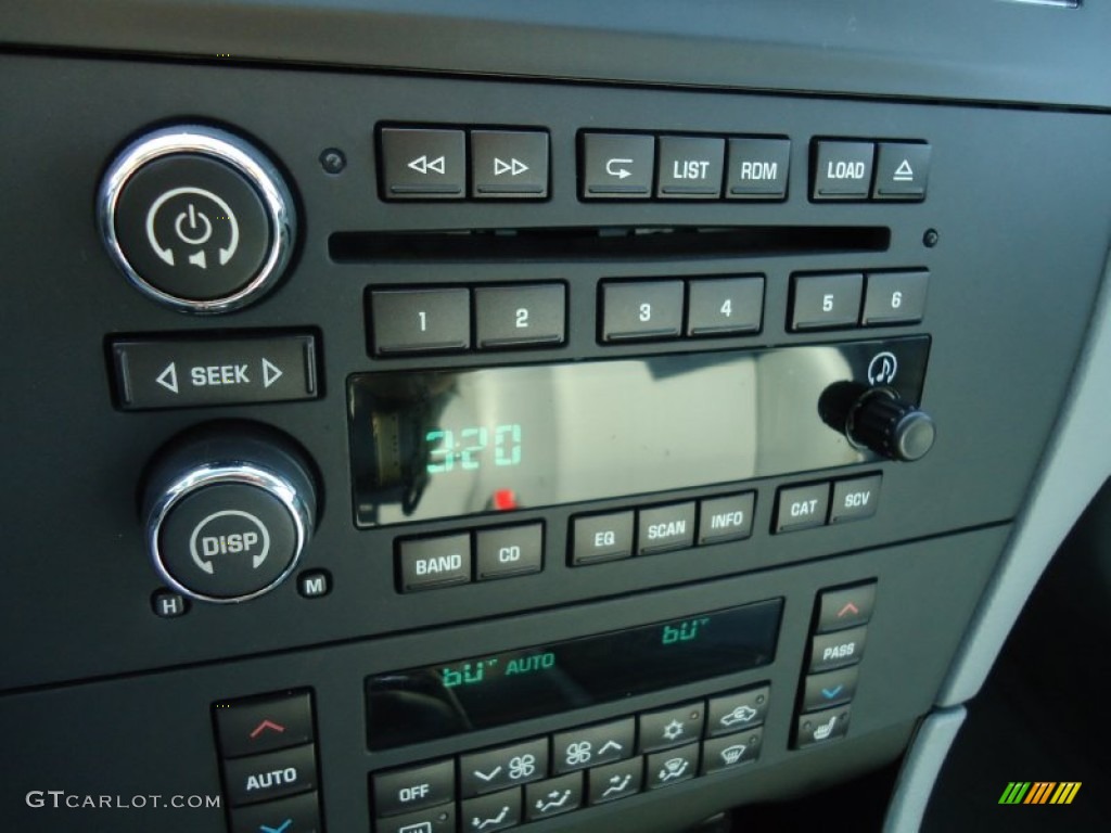 2007 Buick LaCrosse CXS Controls Photo #66941311