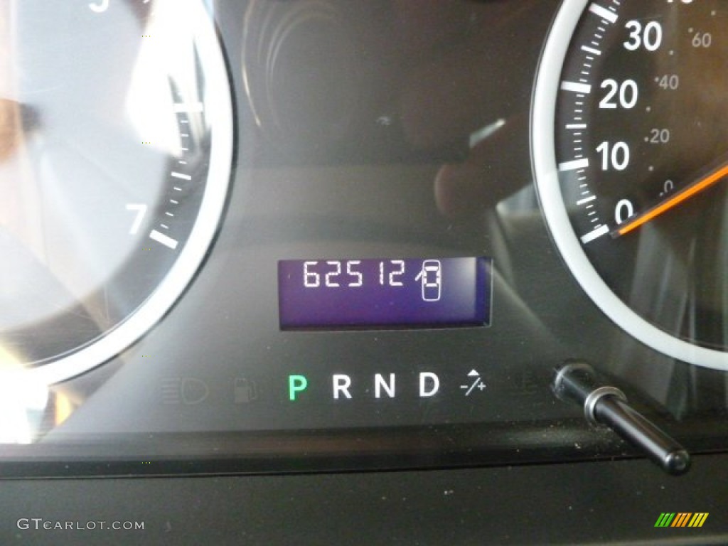 2010 Ram 1500 ST Crew Cab 4x4 - Mango Tango Pearl / Dark Slate/Medium Graystone photo #25