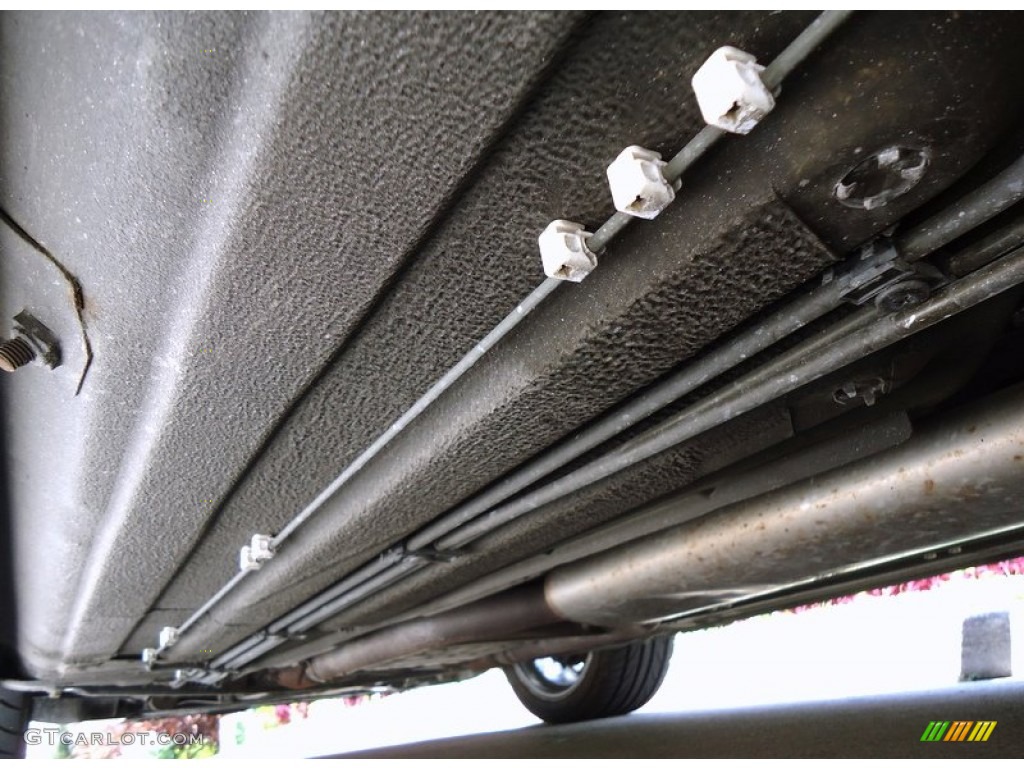 1998 Jaguar XK XK8 Convertible Undercarriage Photos