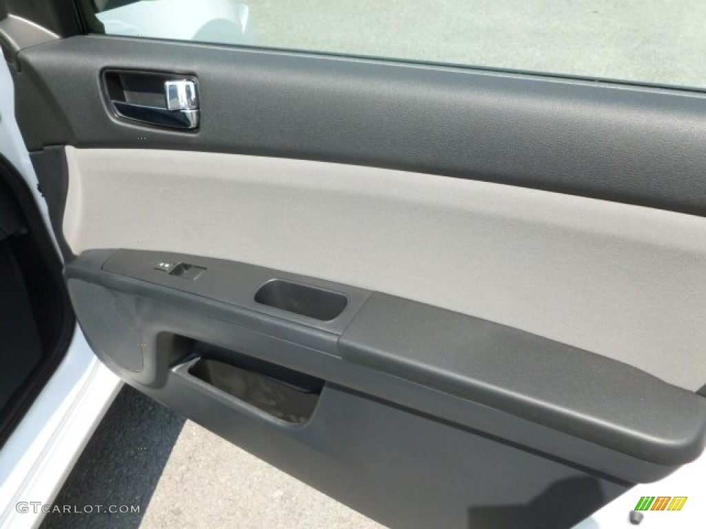 2012 Sentra 2.0 S - Aspen White / Beige photo #11