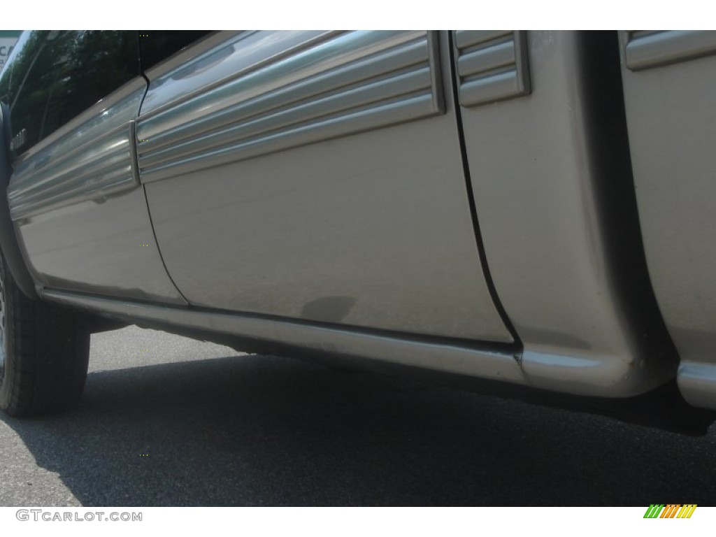 2000 Silverado 1500 Z71 Extended Cab 4x4 - Onyx Black / Graphite photo #46