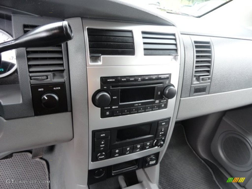 2005 Durango SLT 4x4 - Patriot Blue Pearl / Medium Slate Gray photo #7