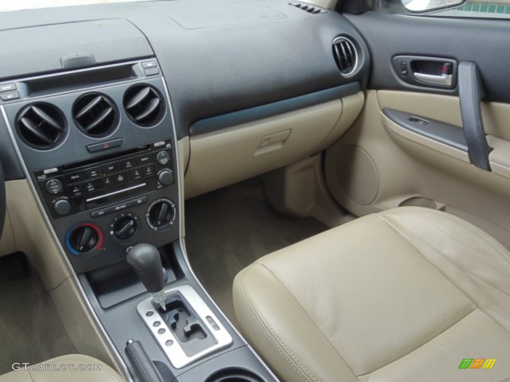2008 Mazda MAZDA6 i Sport Sedan Beige Dashboard Photo #66952981