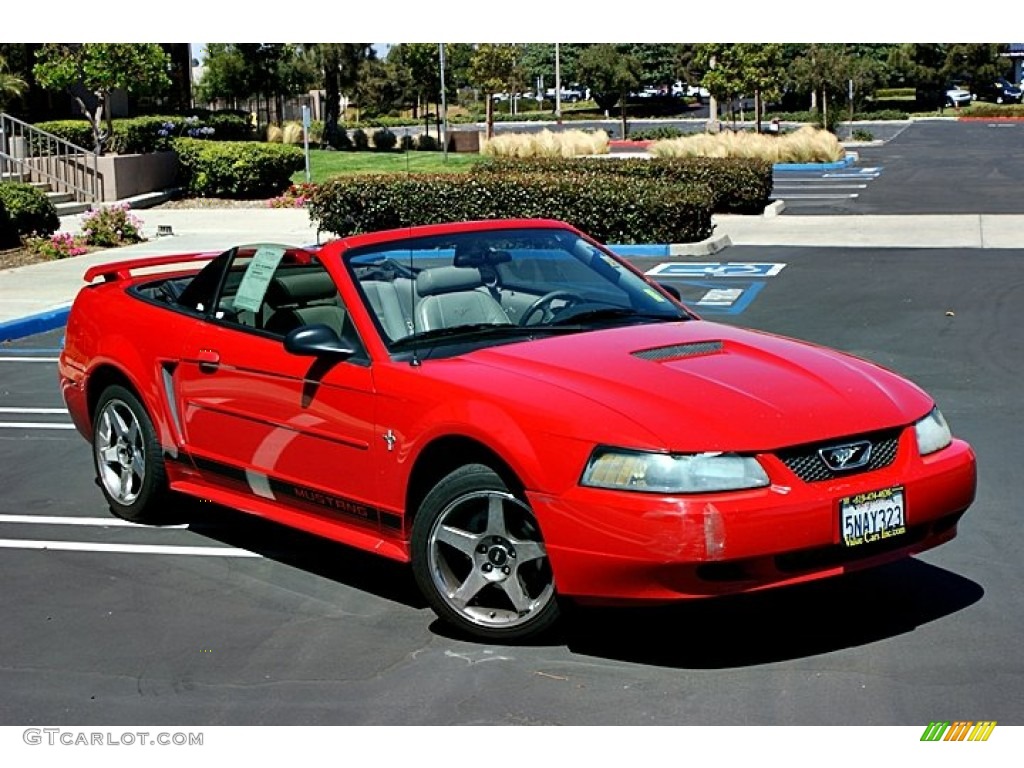 2002 Mustang V6 Convertible - Torch Red / Medium Graphite photo #2