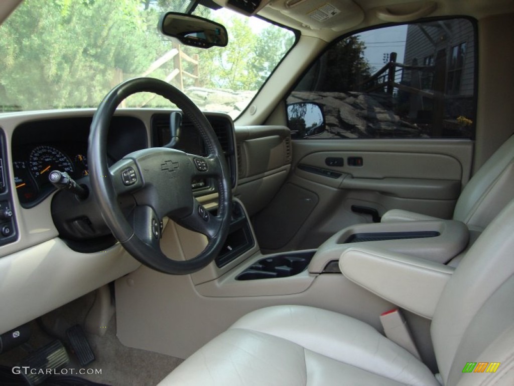 2005 Tahoe LT 4x4 - Summit White / Tan/Neutral photo #42