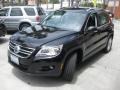 Deep Black Metallic - Tiguan SE 4Motion Photo No. 8
