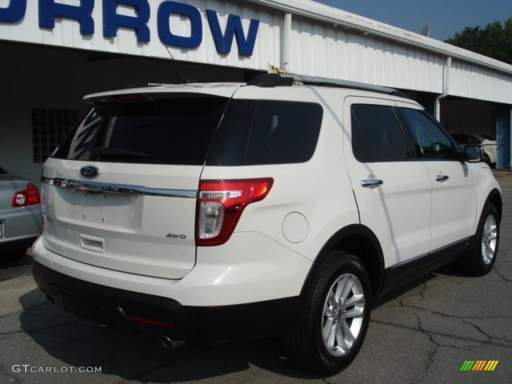 2011 Explorer XLT 4WD - White Suede / Medium Light Stone photo #6