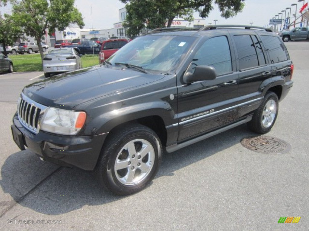 2004 Grand Cherokee Overland 4x4 - Brillant Black Crystal Pearl / Dark Slate Gray photo #1