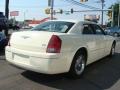 2005 Cool Vanilla Chrysler 300 Touring  photo #4
