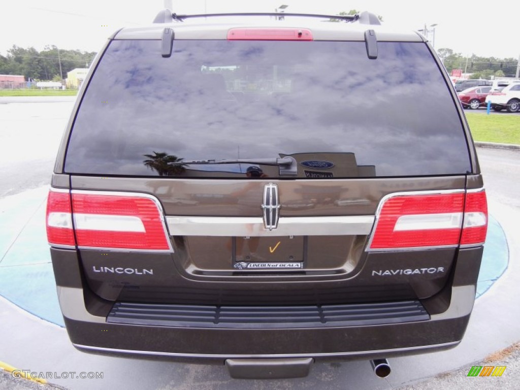 2008 Navigator L Elite - Stone Green Metallic / Stone photo #4