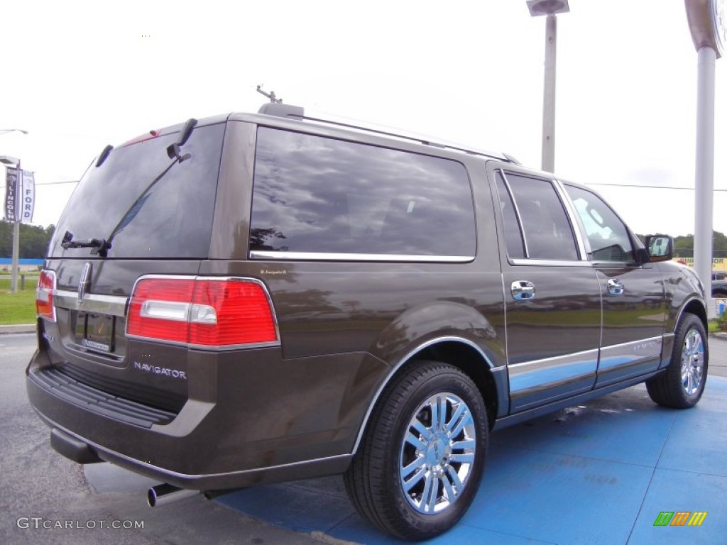 2008 Navigator L Elite - Stone Green Metallic / Stone photo #5