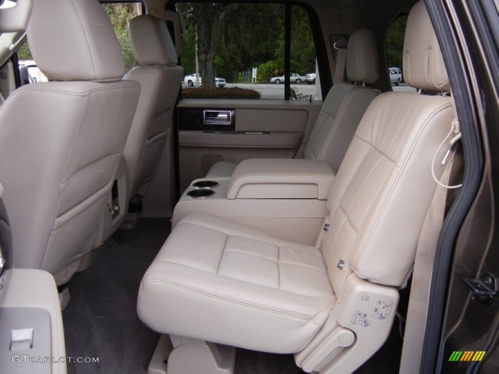 2008 Navigator L Elite - Stone Green Metallic / Stone photo #14