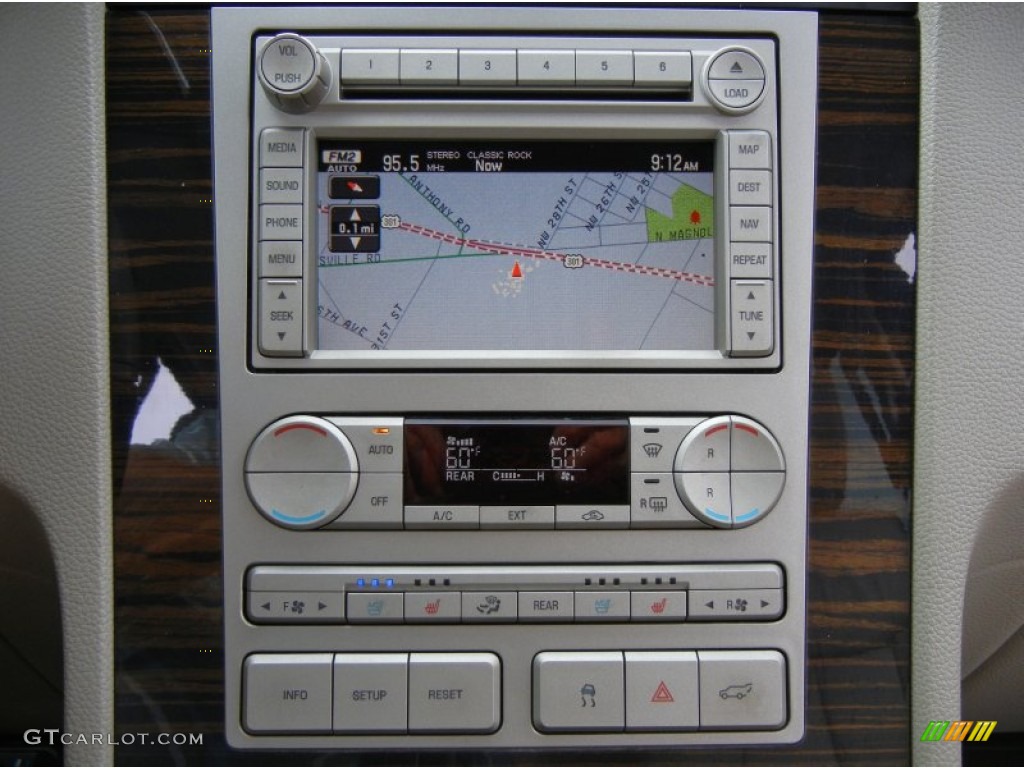 2008 Navigator L Elite - Stone Green Metallic / Stone photo #25