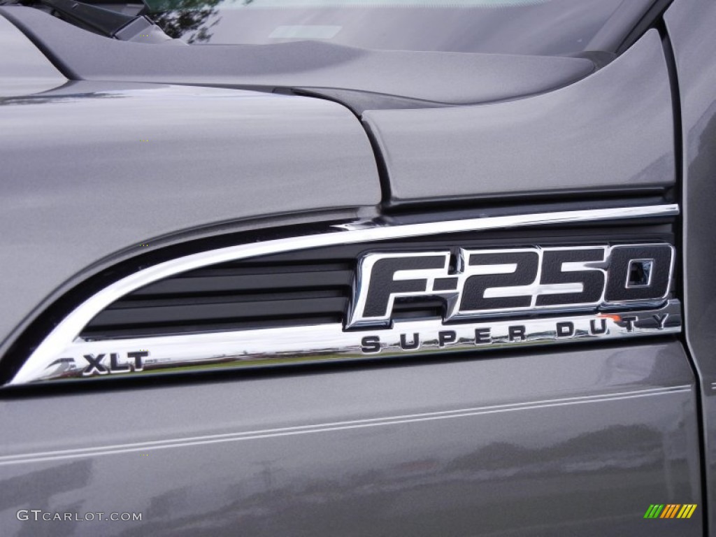 2012 Ford F250 Super Duty XLT Crew Cab Marks and Logos Photos