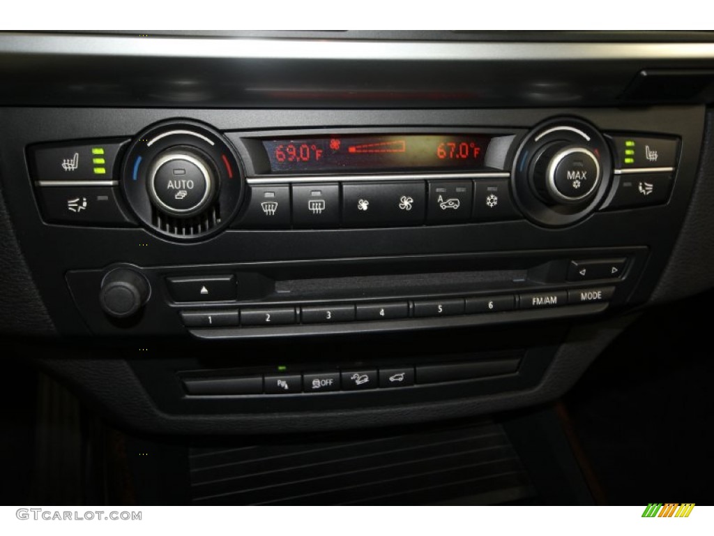 2010 BMW X5 xDrive48i Controls Photo #66964846