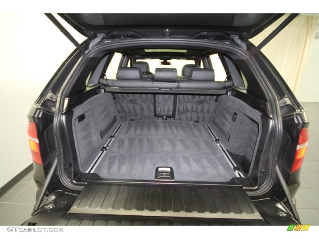 2010 BMW X5 xDrive48i Trunk Photo #66964954