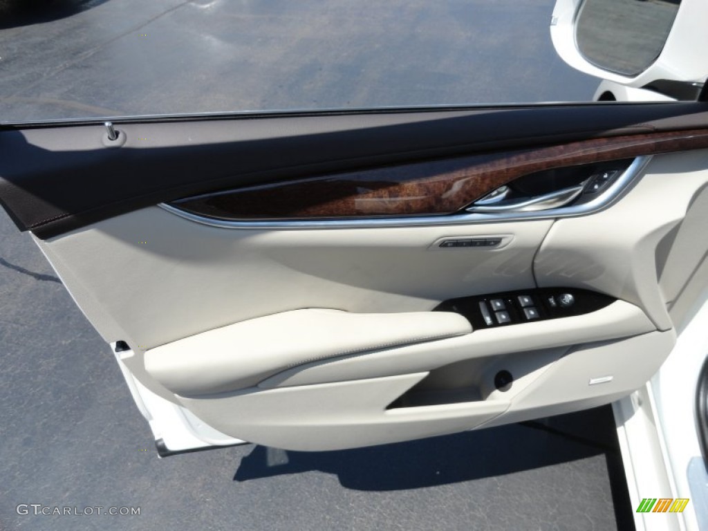 2013 Cadillac XTS Premium AWD Shale/Cocoa Door Panel Photo #66966505