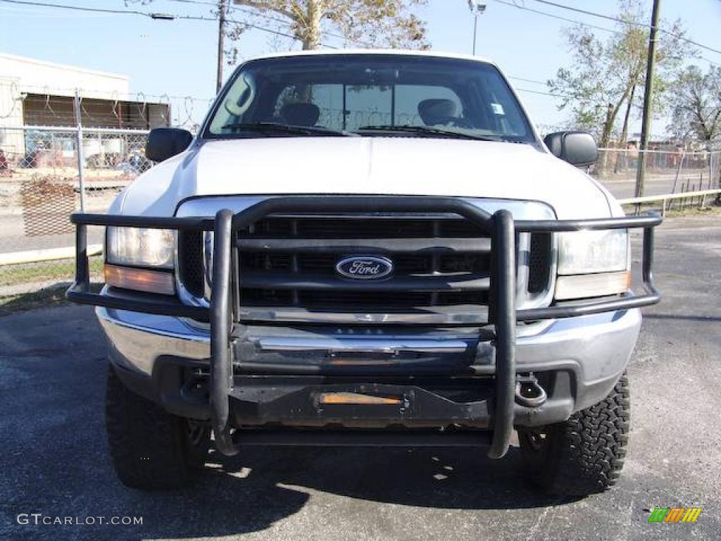 2004 F250 Super Duty XLT SuperCab 4x4 - Oxford White / Medium Flint photo #2