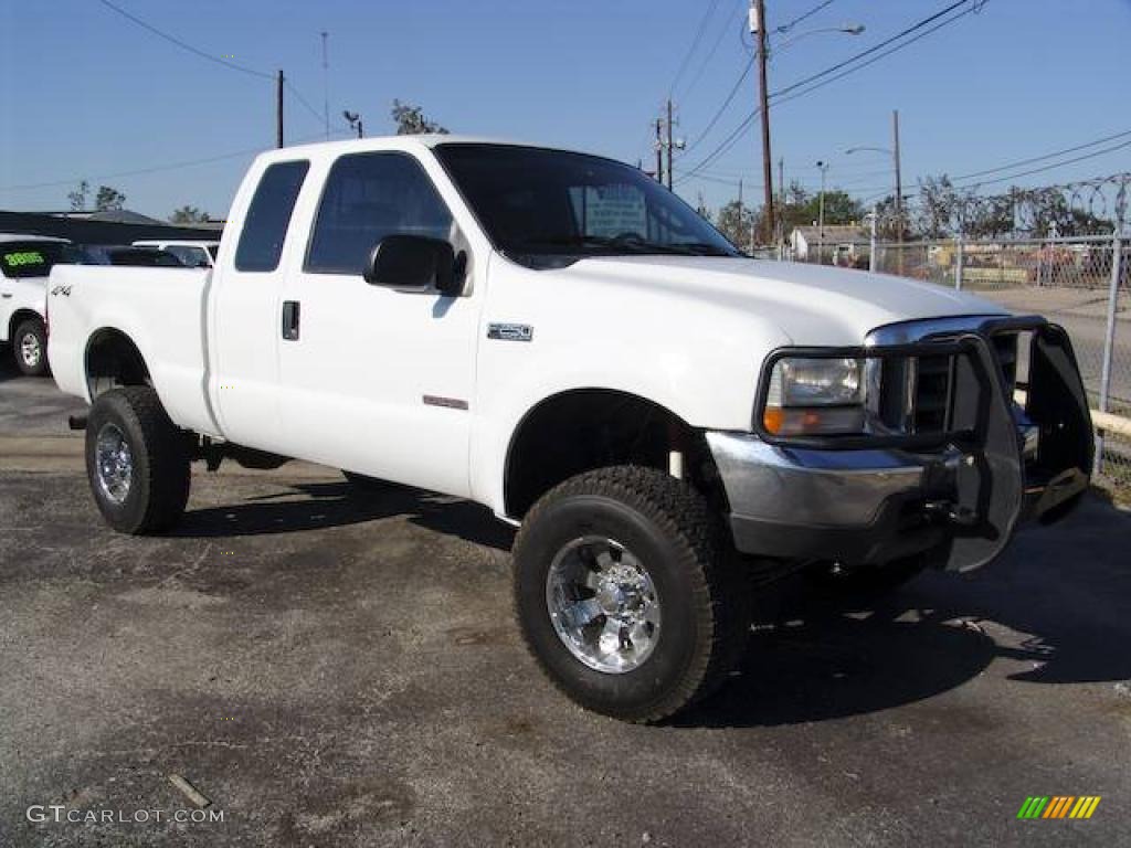 2004 F250 Super Duty XLT SuperCab 4x4 - Oxford White / Medium Flint photo #3