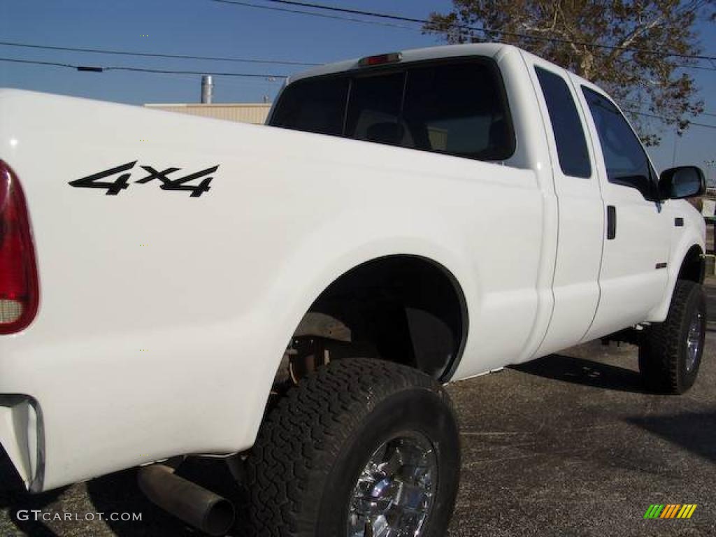 2004 F250 Super Duty XLT SuperCab 4x4 - Oxford White / Medium Flint photo #15