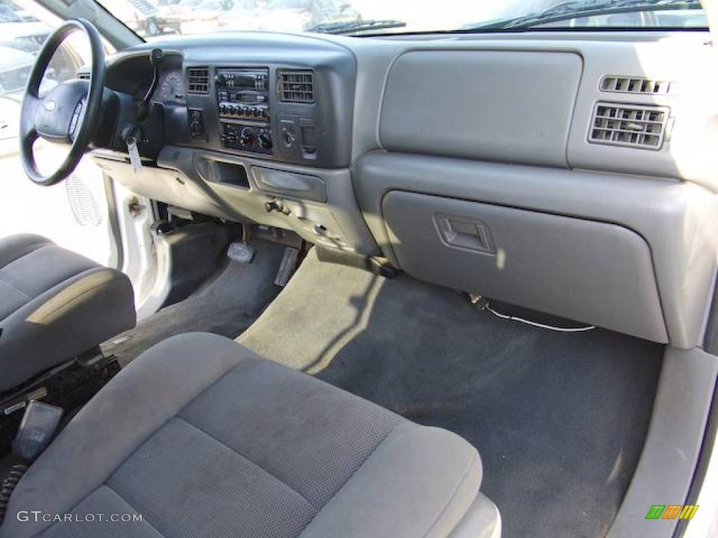 2004 F250 Super Duty XLT SuperCab 4x4 - Oxford White / Medium Flint photo #29